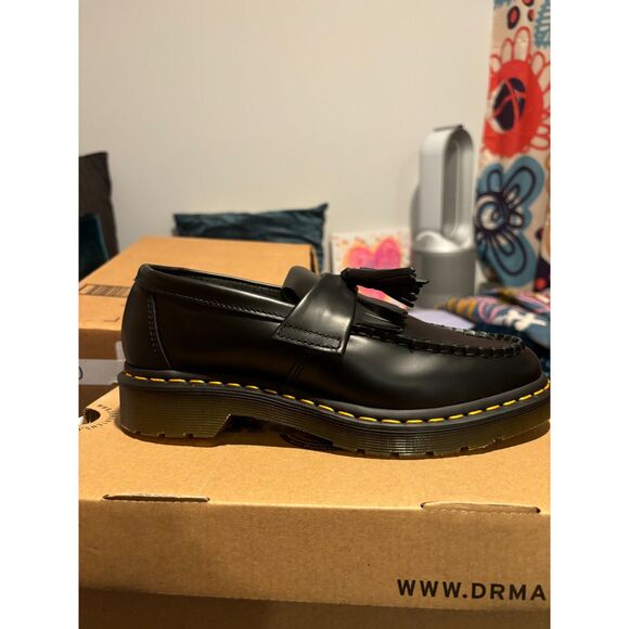 Dr. Marten's / Adrian Black Smooth Leather Tassel / Boho Goth Style - Picture 5 of 5